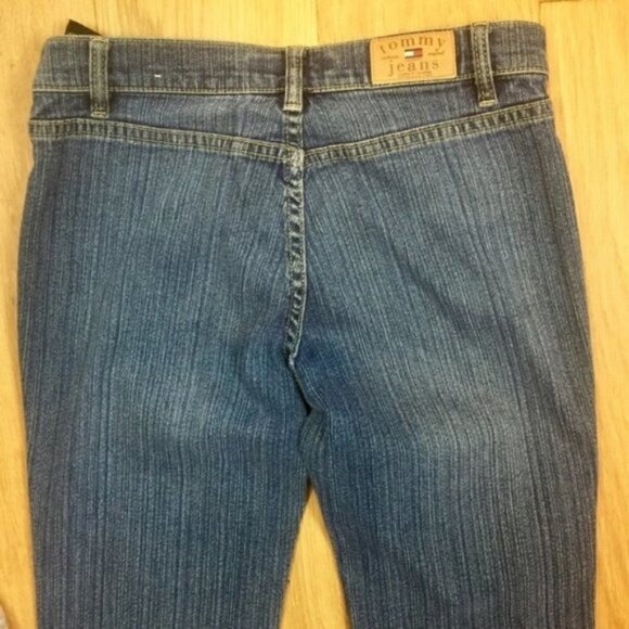 Tommy Jeans Flare Leg Jeans 29” Waist - Picture 4 of 6
